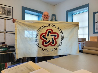Paul Lear-bicentennial flag WEB